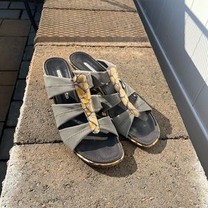 Donald Pliner sandals